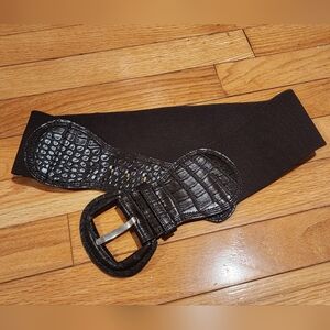 Dark Brown Stretchy Elastic Croc Skin Accent Belt